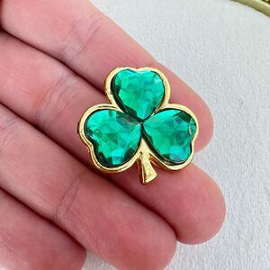 Vintage Jewelry Green Rhinestone Clover Pin 3 leaf clover brooch